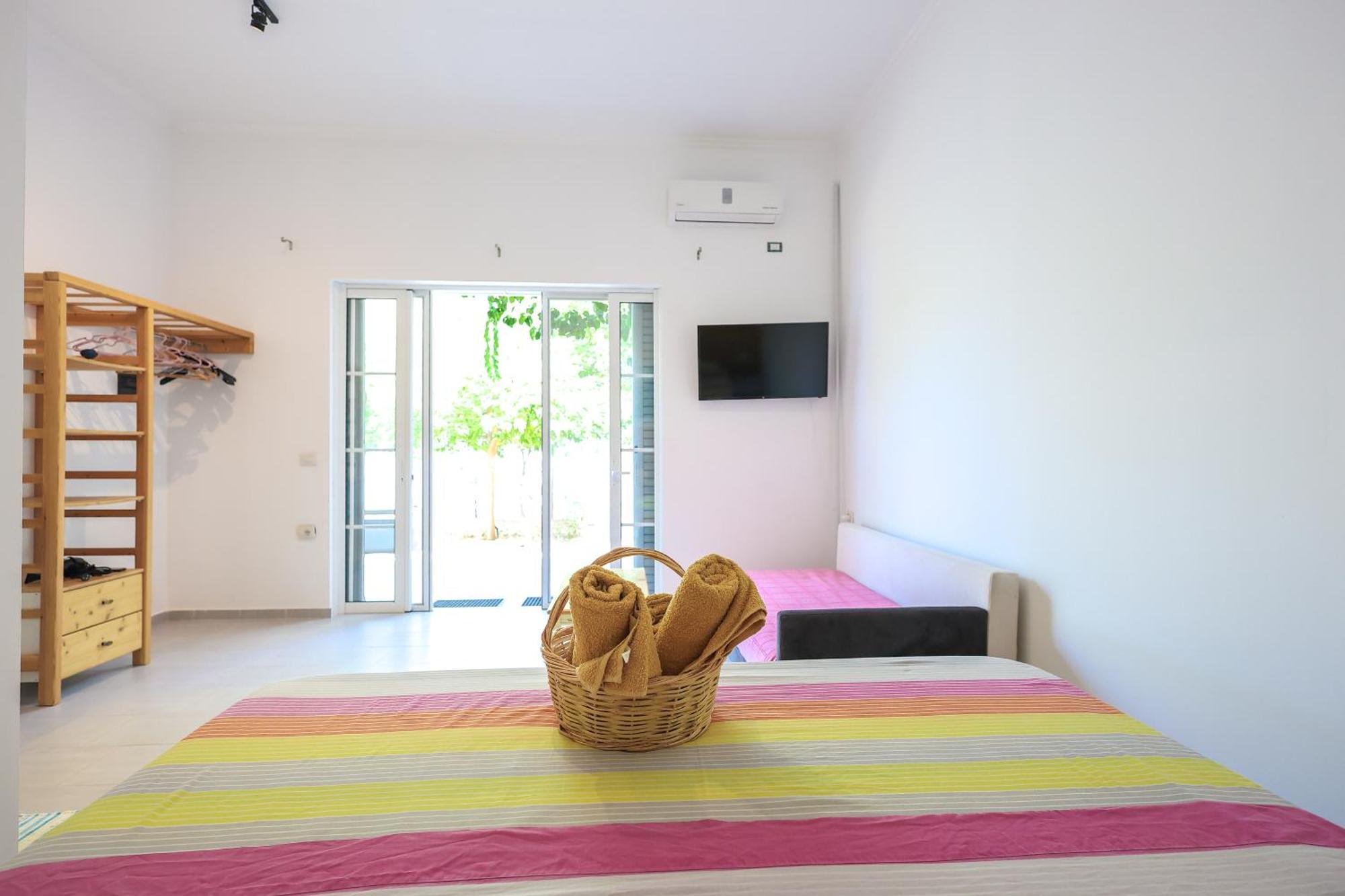 Casablanca Rooms Dhërmi Exteriör bild